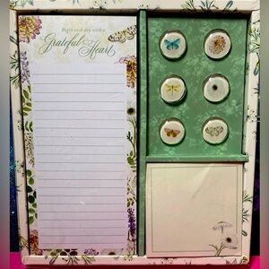 Beautiful Butterfly and Flower Stationary Set, NIB